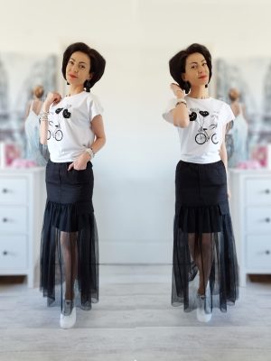 Fusta din bumbac cu tulle aplicat în partea inferioara